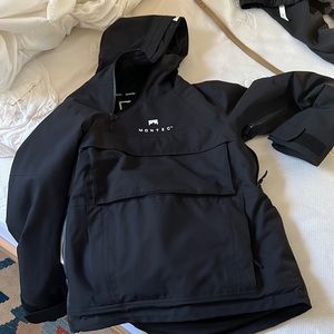 Montec anorak womens like new